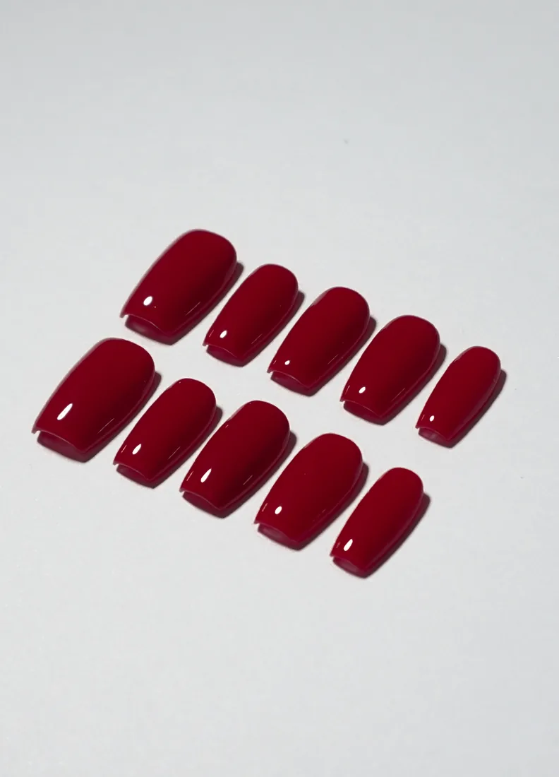 Red 3 - press on nails disponibles chez Moon & Star